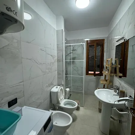 Jusra's , City Center Appartamento