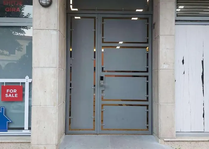 Jusra's , City Center *