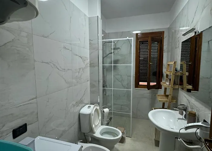 Jusra's , City Center Apartment